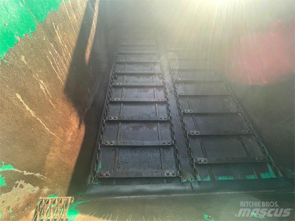 Tebbe HS 180 معدات توزيع السماد العضوي