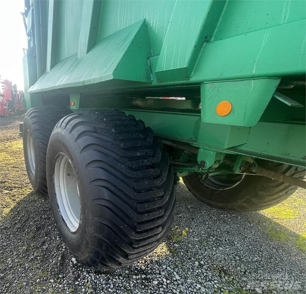 Tebbe HS 180 معدات توزيع السماد العضوي