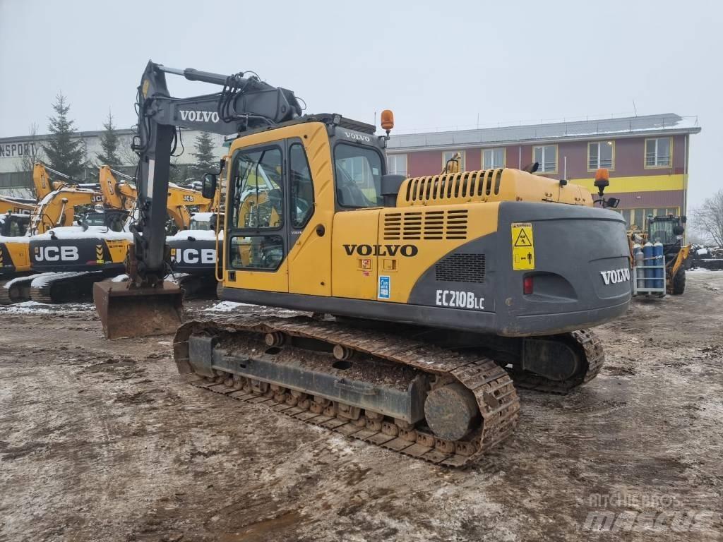 Volvo EC 210 B LC حفارات زحافة