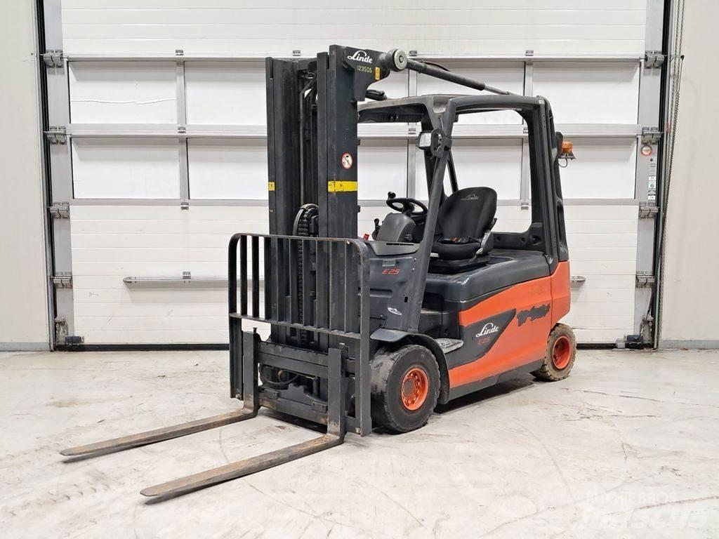 Linde E25L-01 شاحنات ذات رافعات شوكية تعمل بالكهرباء