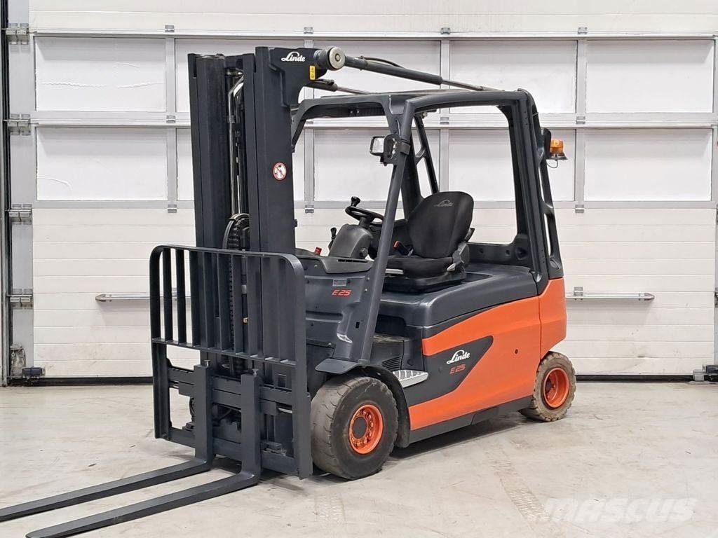 Linde E25L-01 شاحنات ذات رافعات شوكية تعمل بالكهرباء