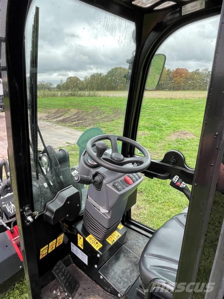 Kubota RT220-2e لوادر بعجل