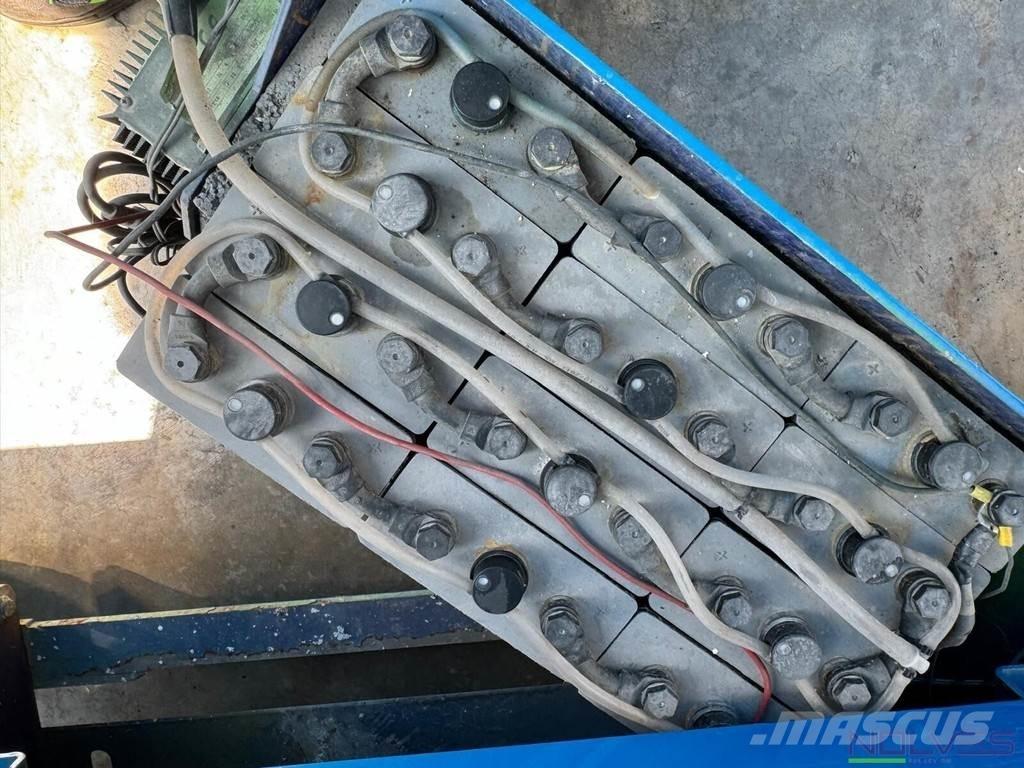 Airo X10EW رافعات مقصية الشكل