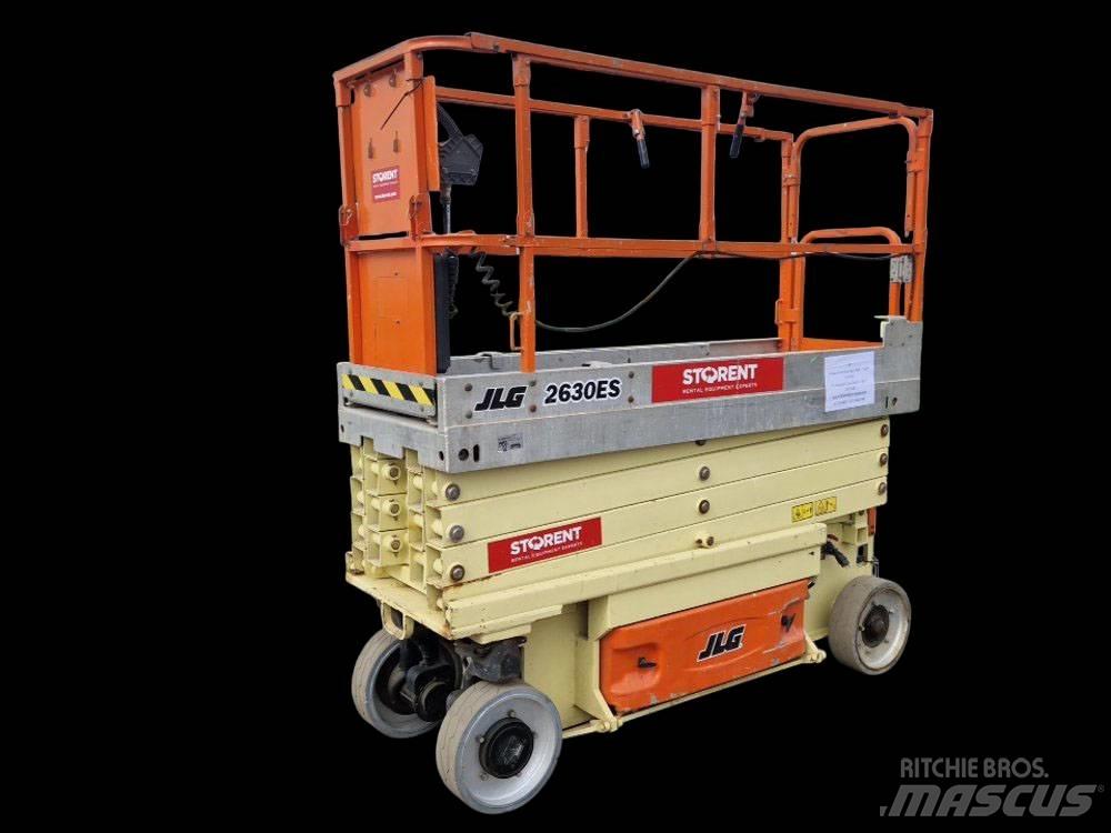 JLG 2630 ES رافعات مقصية الشكل