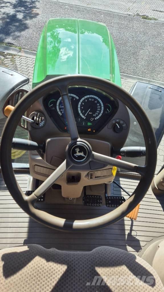 John Deere 6190 R الجرارات