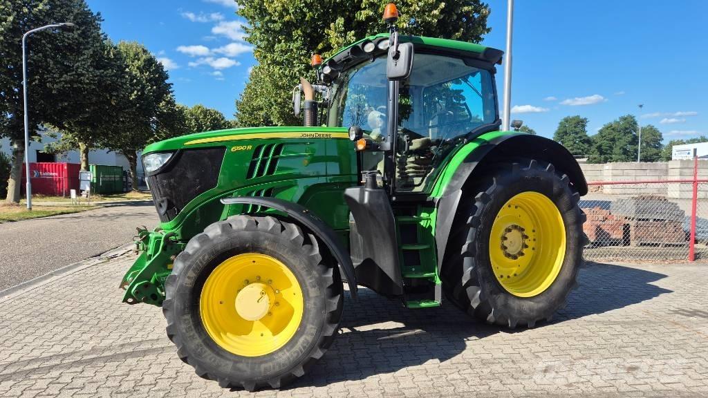 John Deere 6190 R الجرارات