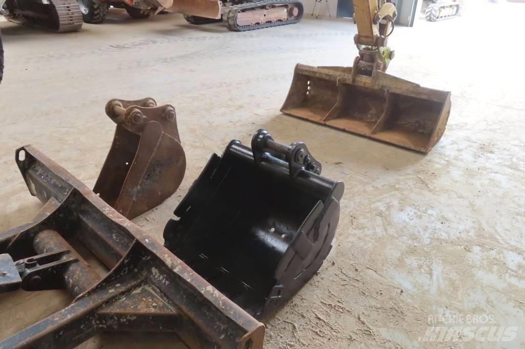 CAT CAT 305 E 2 CR حفارات صغيرة أقل من 7 طن (حفارات صغيرة)