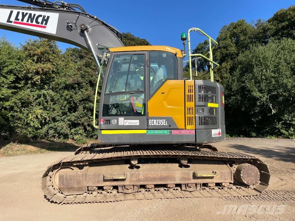 Volvo ECR 235 E حفارات زحافة