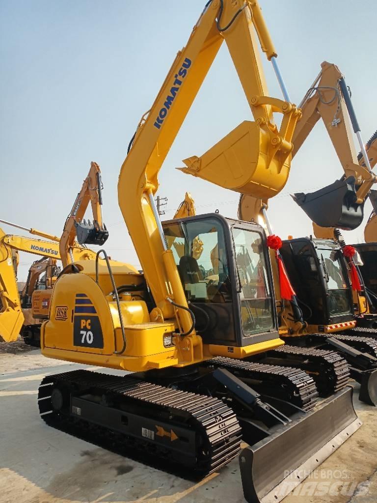 Komatsu PC70 حفارات وسط 7 طن - 12 طن