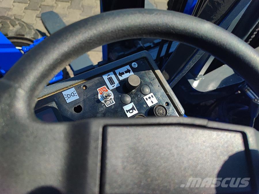 Moffett M3 20.4 رافعات شوكية مثبتة على شاحنات