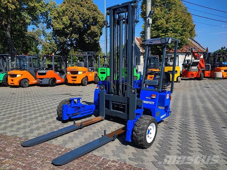 Moffett M3 20.4 رافعات شوكية مثبتة على شاحنات
