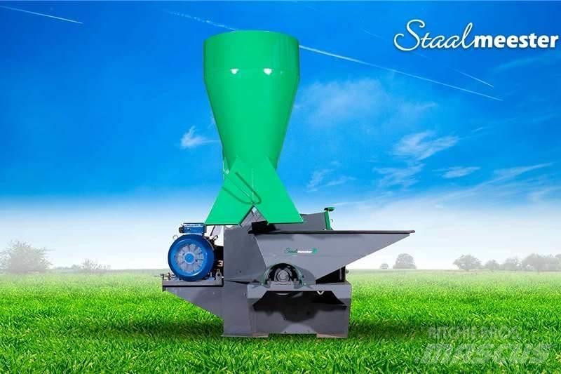 Staalmeester SM 24 شاحنات أخرى