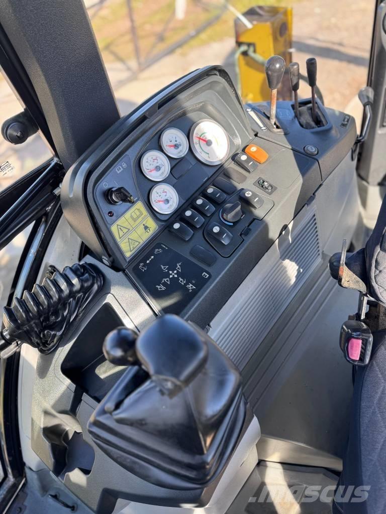 CAT 428 E لوادر ذات جرافات عكسية