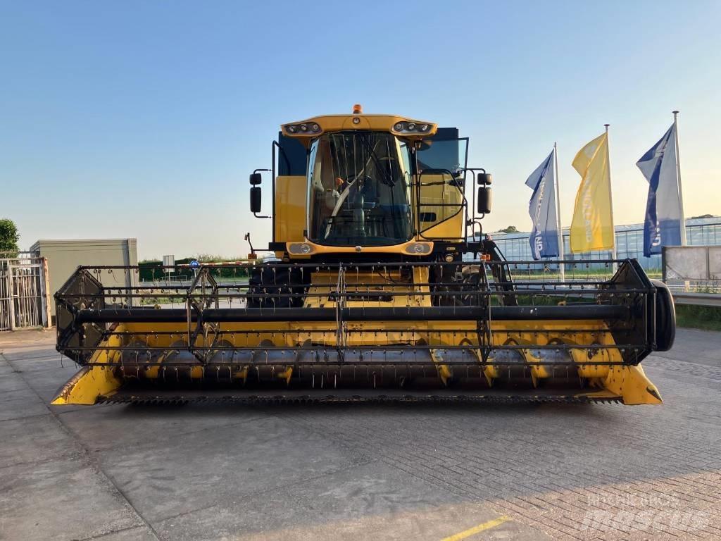 New Holland CS 6080 حصادات