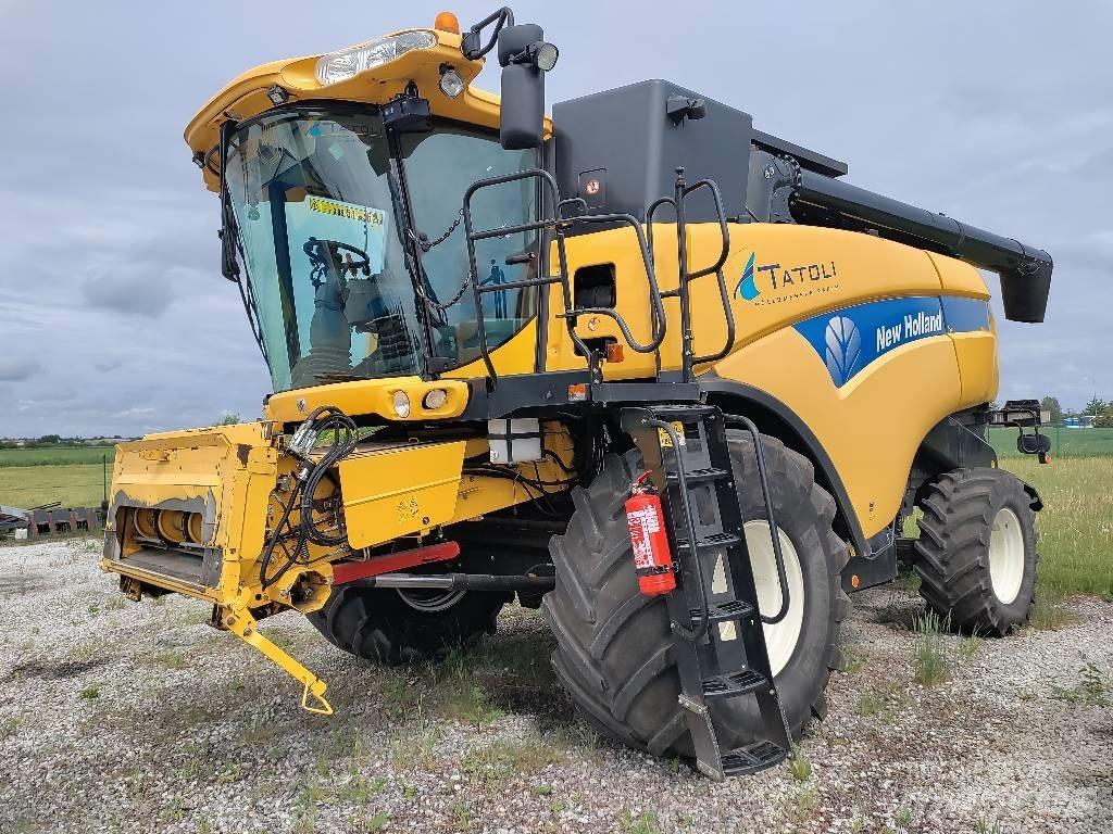 New Holland CX 8070 حصادات