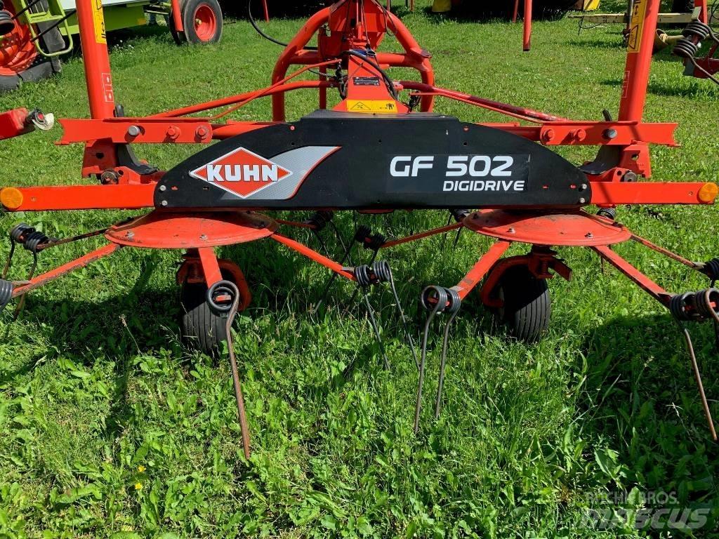 Kuhn GF 502 مكابس وميبسات التبن