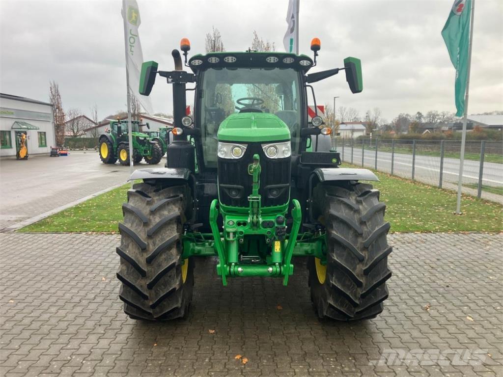 John Deere 6R 195 الجرارات