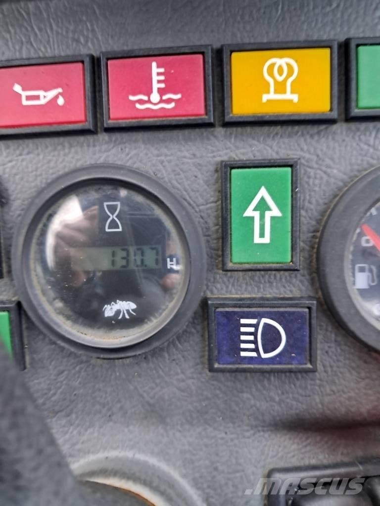 Kubota RT 220-2e لوادر صغيرة