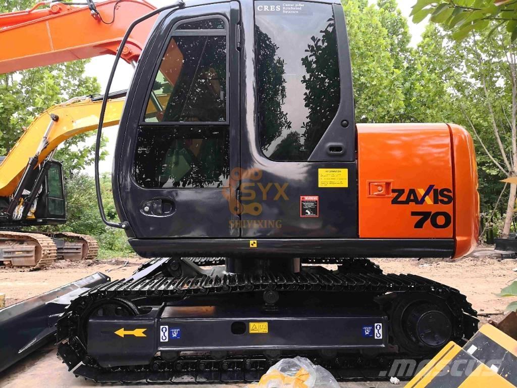 Hitachi ZX 70 حفارات وسط 7 طن - 12 طن