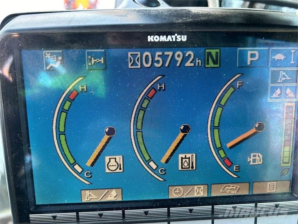 Komatsu PW118MR-8 حفارات بعجل
