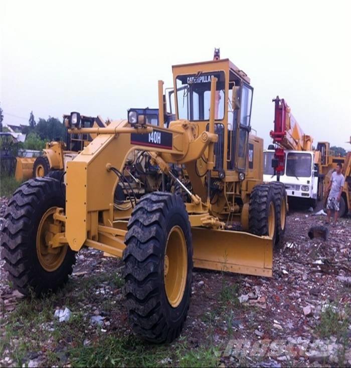 CAT 140 H II معدات تمهيد الطرق