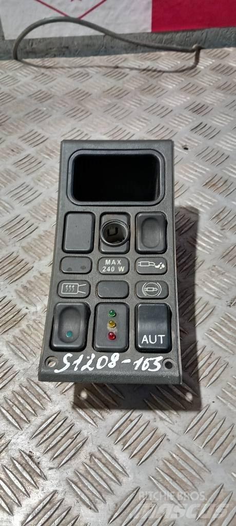 Scania 94 D.    1110904 كابينة والداخلية