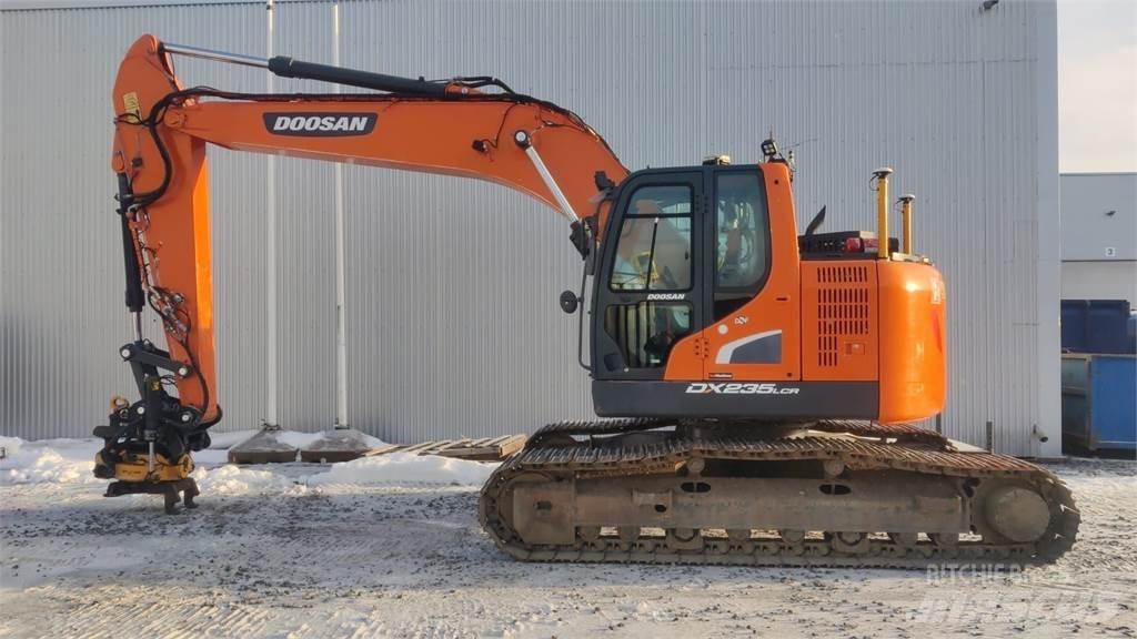 Doosan DX235LCR-5 حفارات زحافة