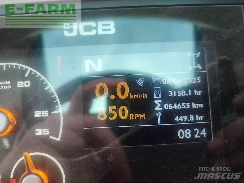 JCB 4220 fastrac الجرارات