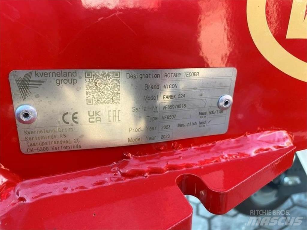 Vicon FANEX 524 مكابس وميبسات التبن