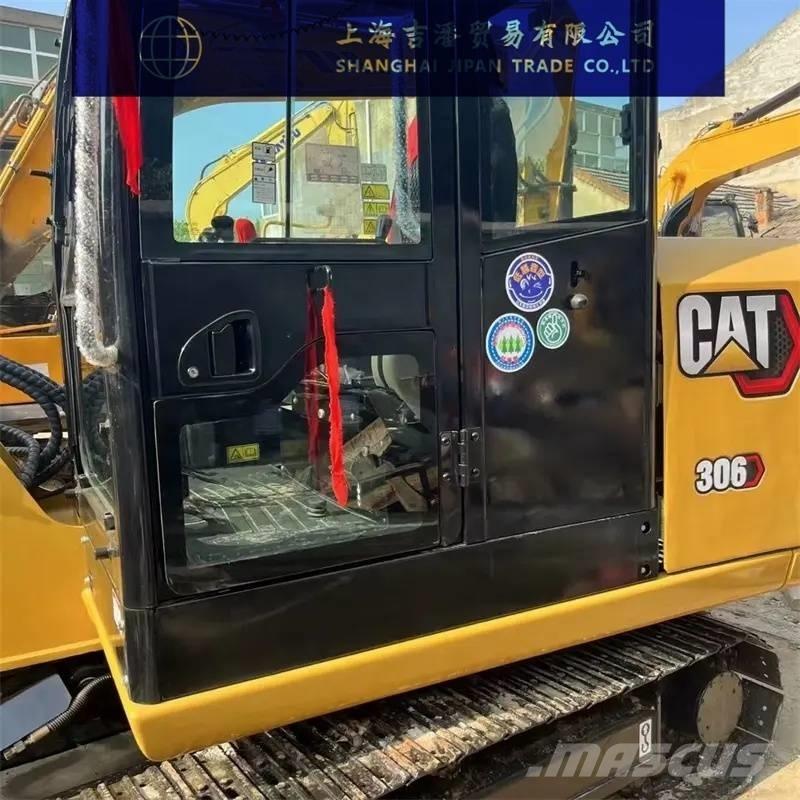 CAT 306 E حفارات زحافة