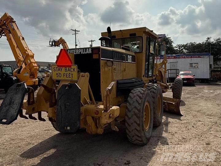 CAT 140 H معدات تمهيد الطرق