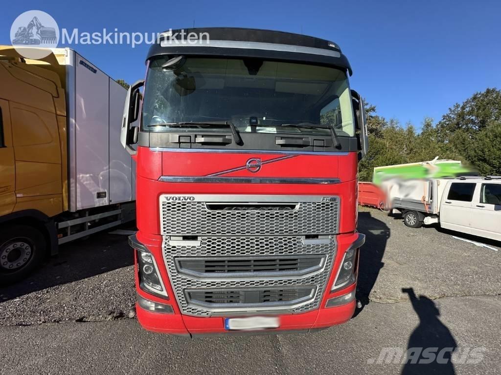 Volvo FH 16 شاحنات بمقصورة وهيكل