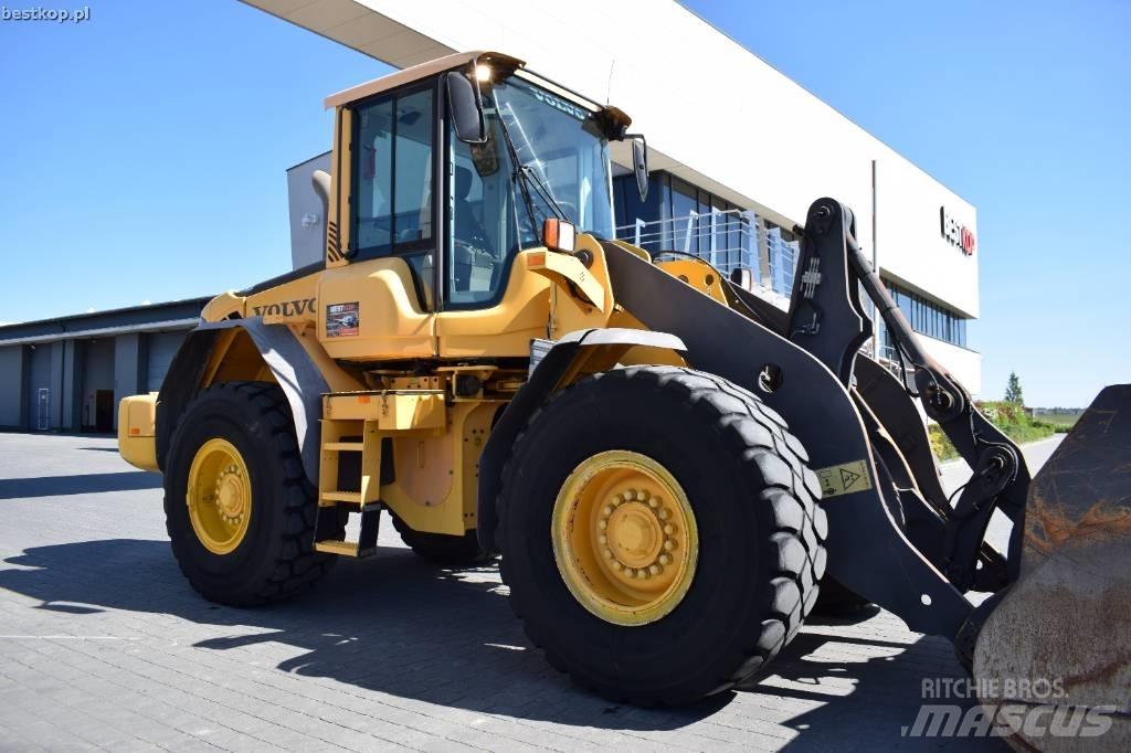 Volvo L 90 F لوادر بعجل
