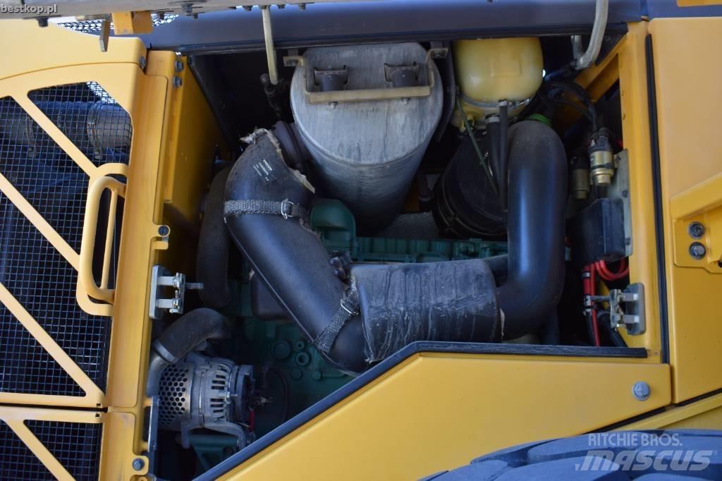 Volvo L 90 F لوادر بعجل