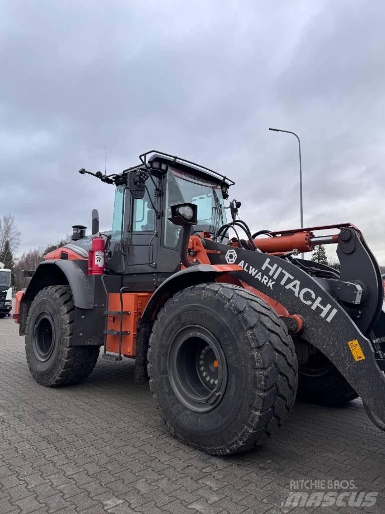 Hitachi ZW 220-7 لوادر بعجل