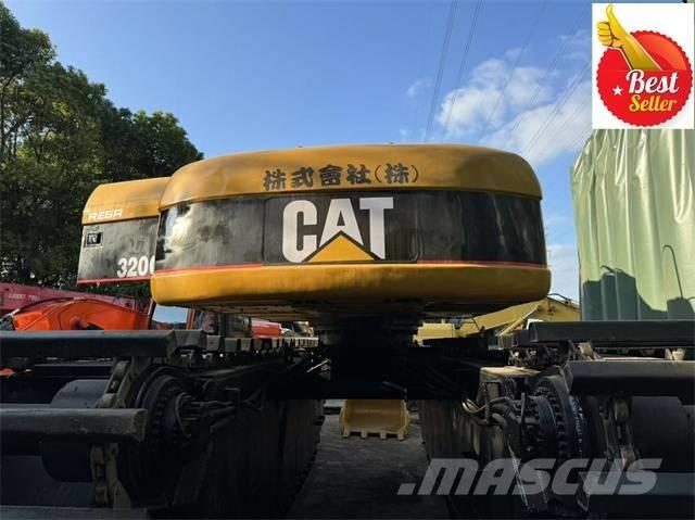 CAT 320 C الحفارات البرمائية