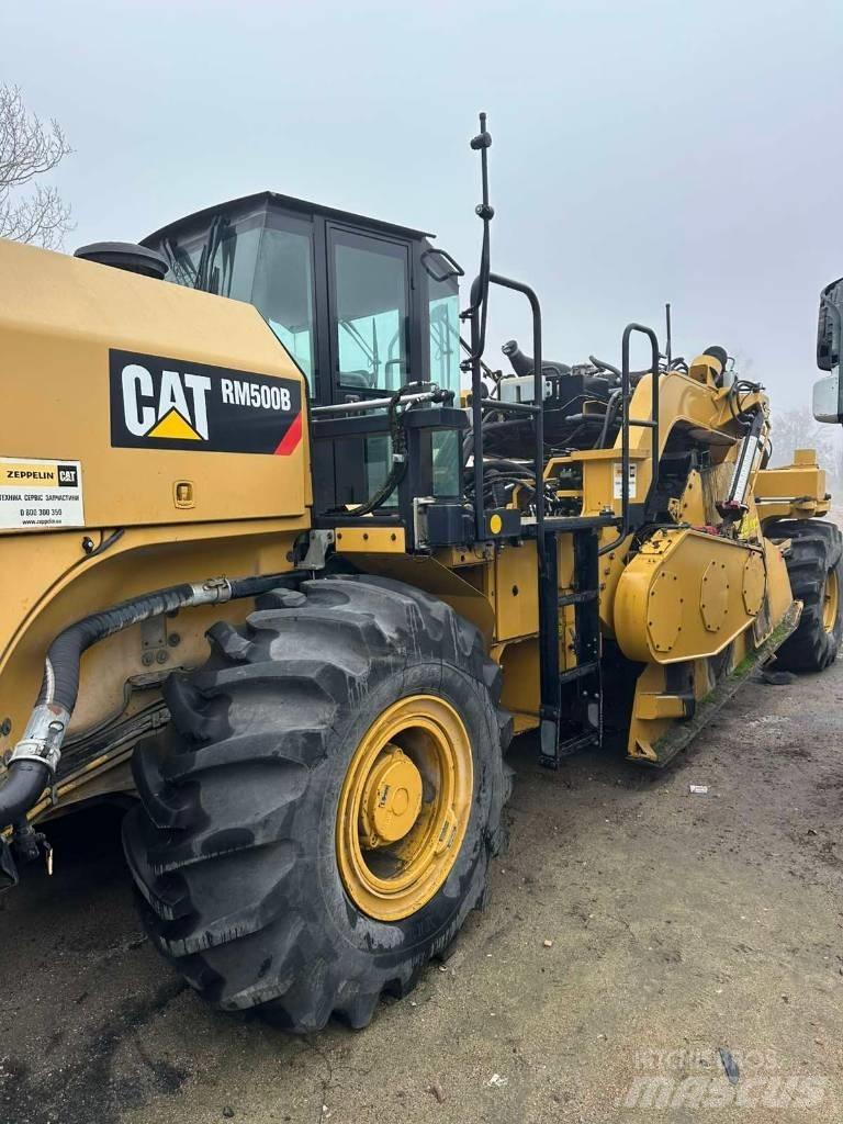 CAT RM 500 معدات إعادة تدوير الأسفلت