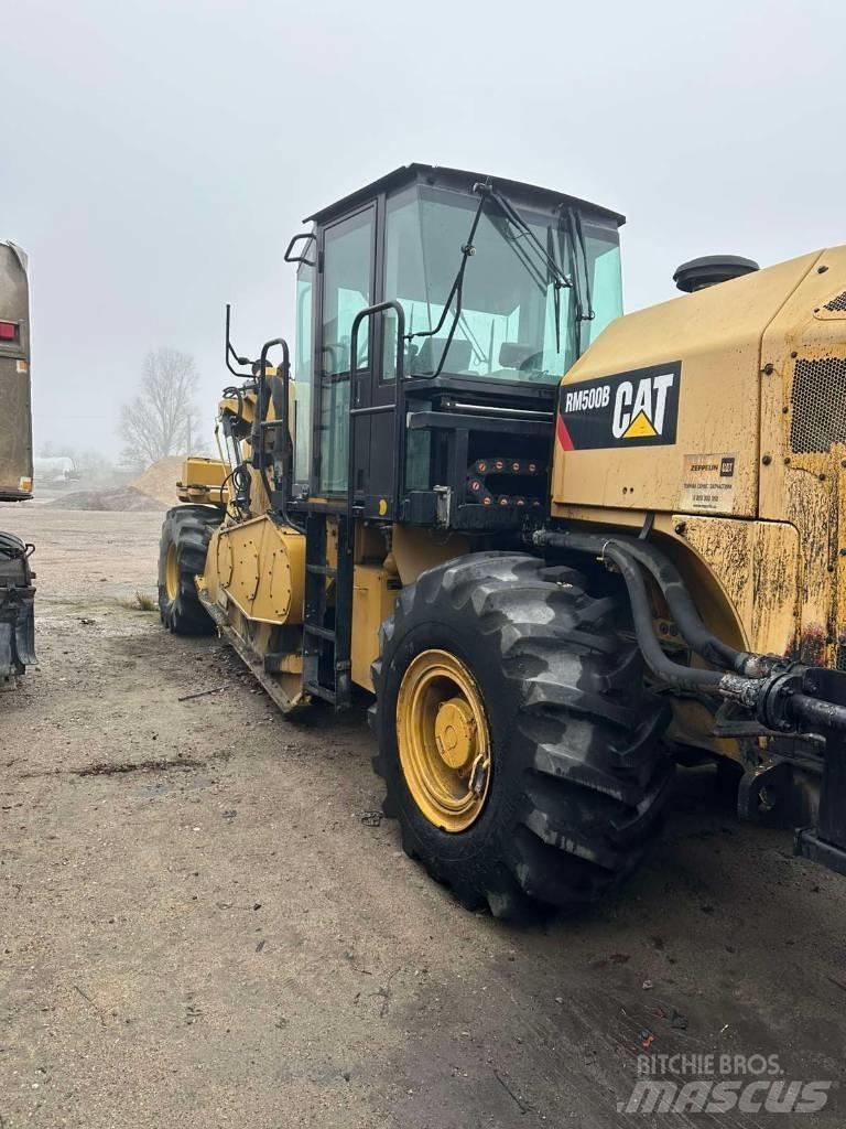 CAT RM 500 معدات إعادة تدوير الأسفلت