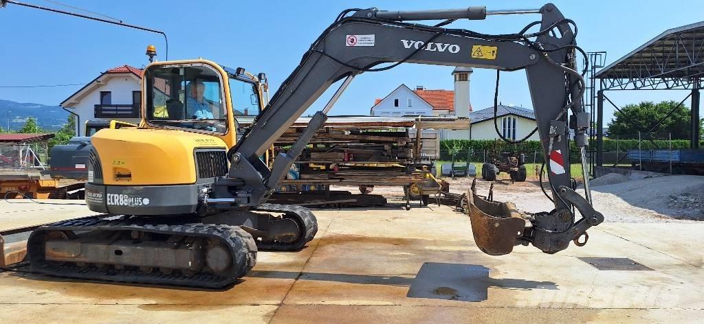 Volvo ECR 88 حفارات وسط 7 طن - 12 طن