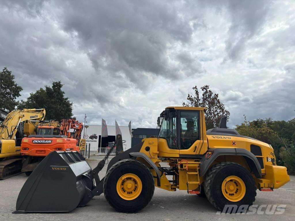 Volvo L 110 H لوادر بعجل