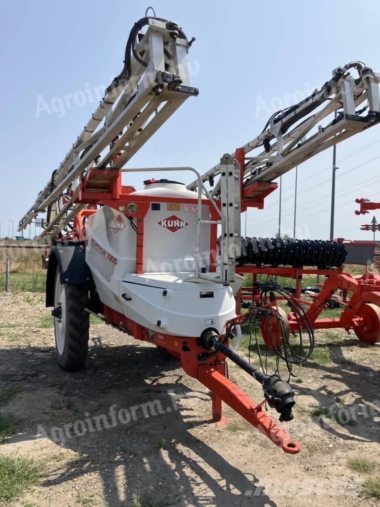 Kuhn Atlantique 3200 الرشاشات