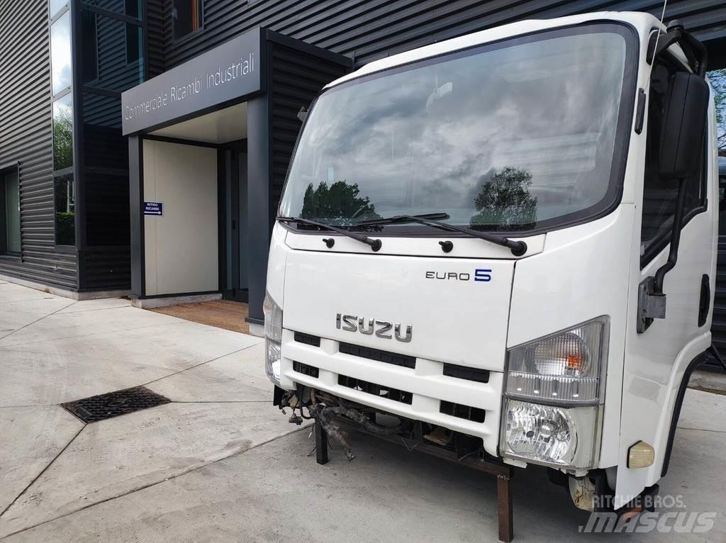 Isuzu 1815 mm كابينة والداخلية
