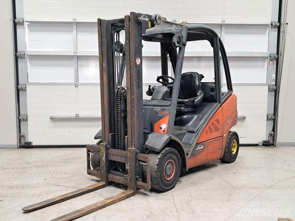 Linde H25D-02 شاحنات الديزل
