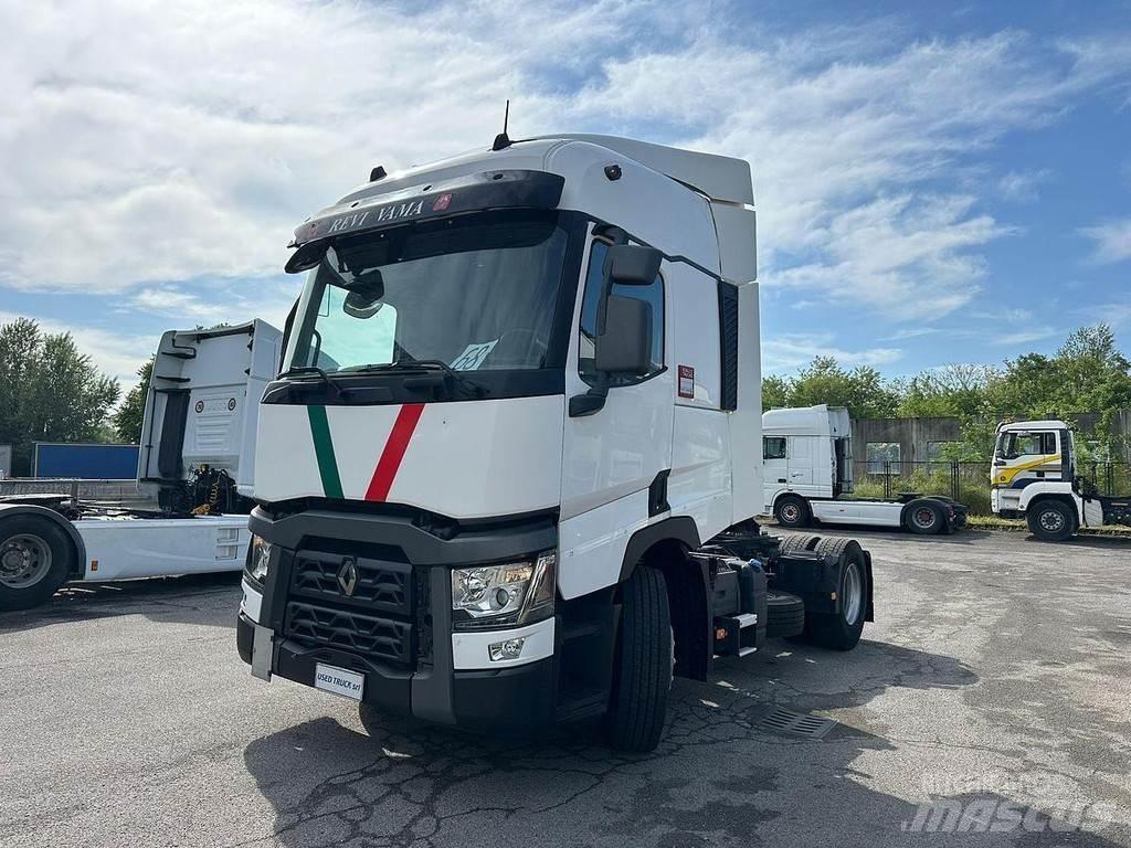Renault 460 وحدات الجر