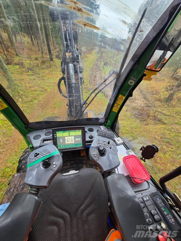 John Deere 1170 E حصادات