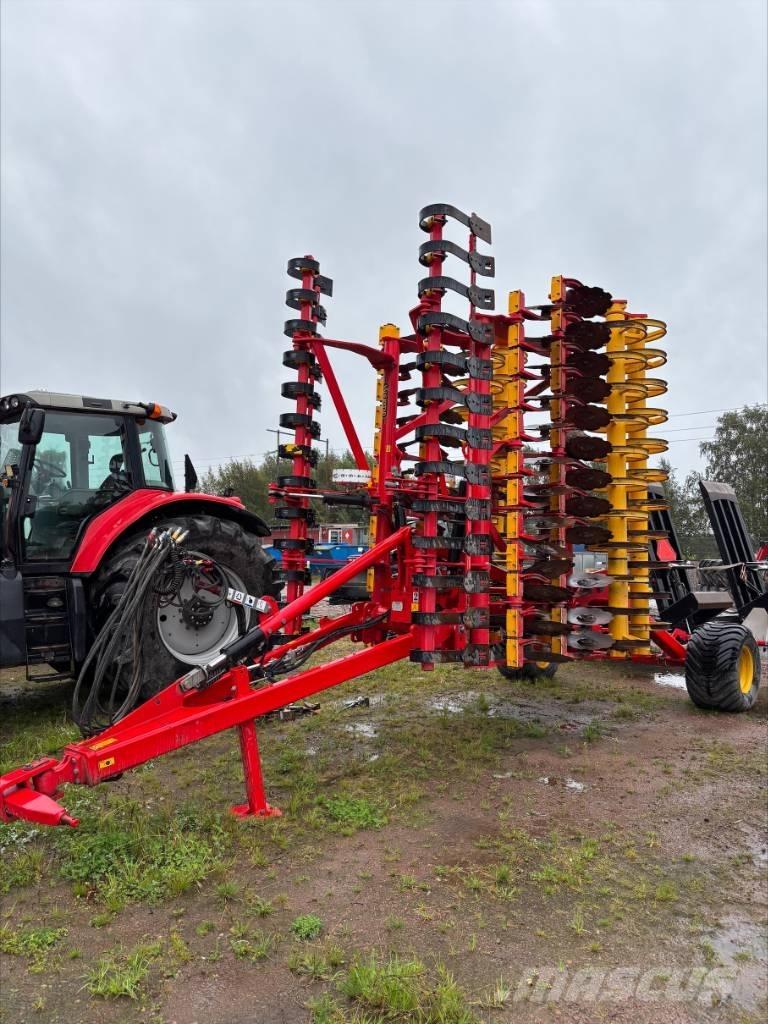 Väderstad Carrier625 زحافات ساحقة