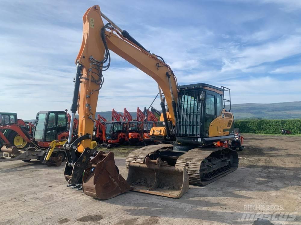 Hyundai HX 140 HW حفارات زحافة