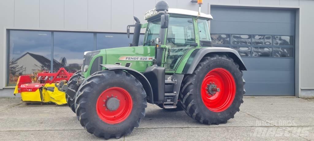 Fendt 820 Vario TMS الجرارات