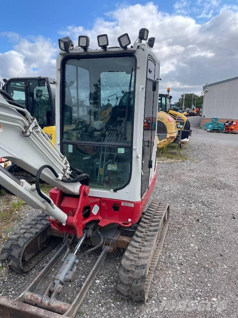 Takeuchi TB 225 حفارات صغيرة أقل من 7 طن (حفارات صغيرة)