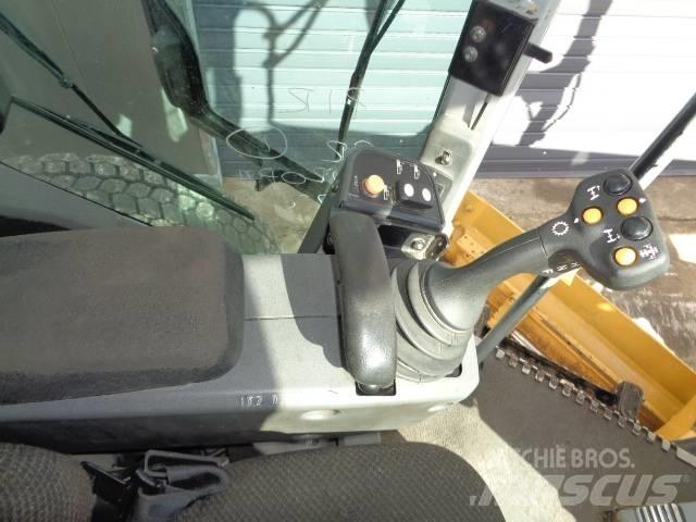 CAT 140 M AWD معدات تمهيد الطرق